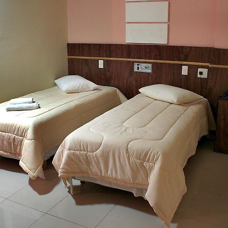 Gv Center Hotel 고베르나도르 발라다레스 외부 사진