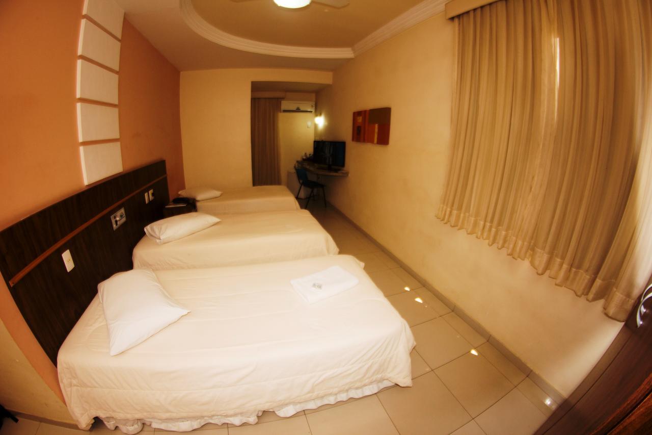 Gv Center Hotel 고베르나도르 발라다레스 외부 사진